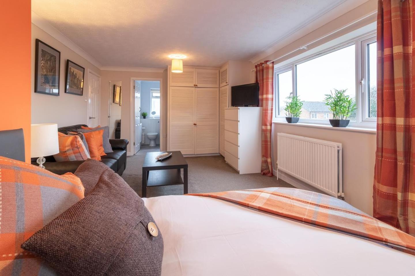 St Anne'S Serviced Accommodation - Bicester Oxfordshire ภายนอก รูปภาพ