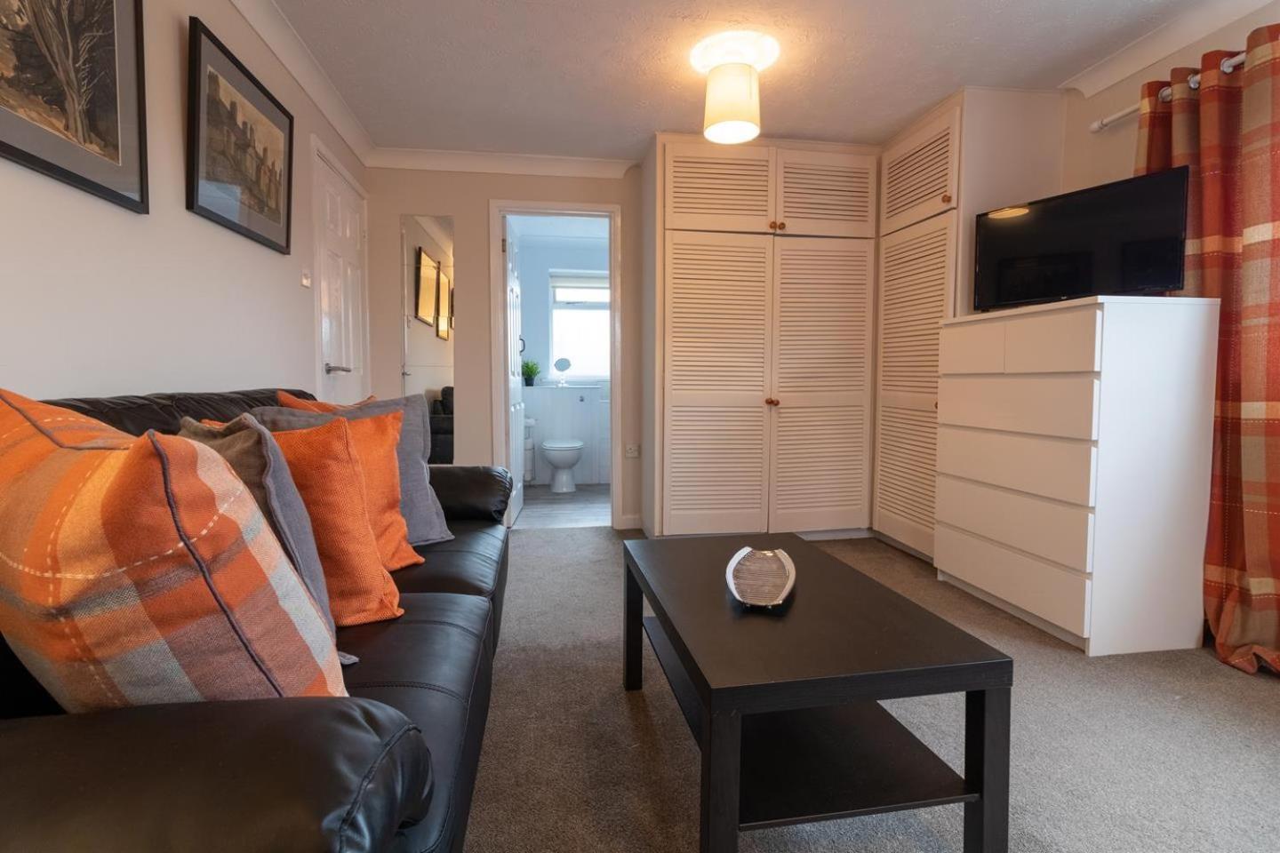St Anne'S Serviced Accommodation - Bicester Oxfordshire ภายนอก รูปภาพ