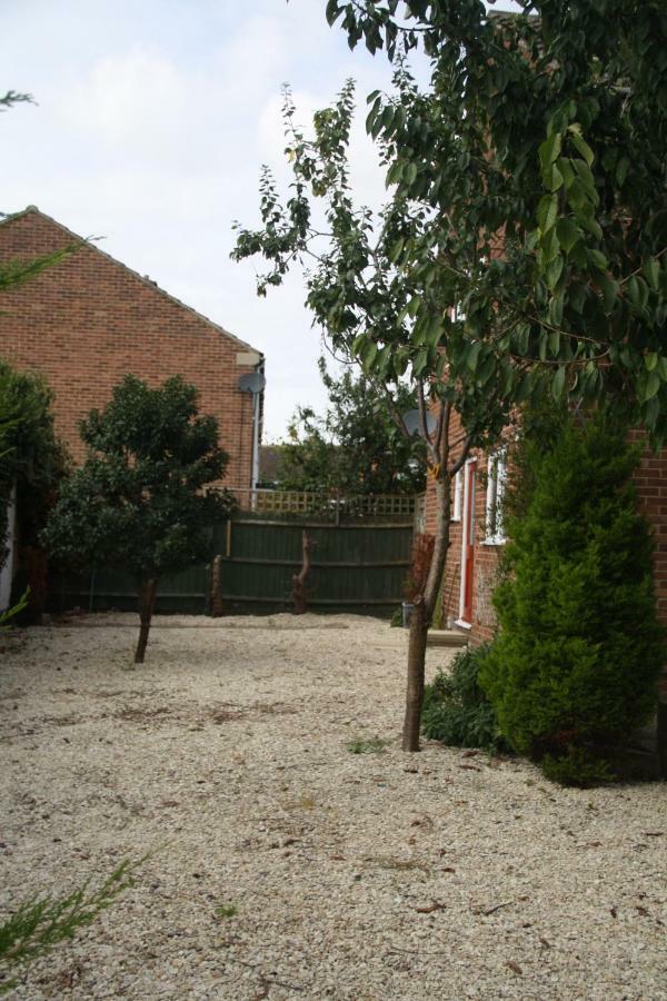 St Anne'S Serviced Accommodation - Bicester Oxfordshire ภายนอก รูปภาพ