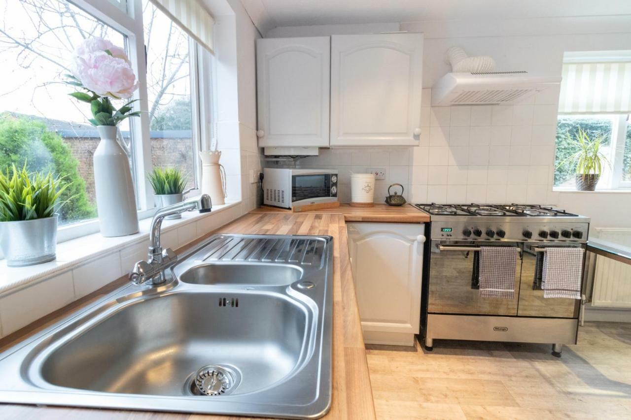 St Anne'S Serviced Accommodation - Bicester Oxfordshire ภายนอก รูปภาพ