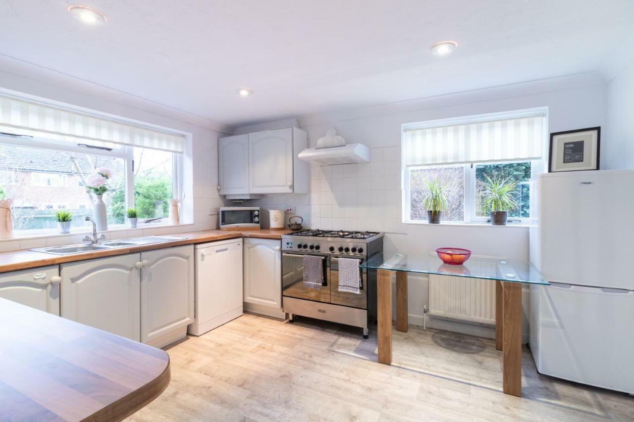 St Anne'S Serviced Accommodation - Bicester Oxfordshire ภายนอก รูปภาพ